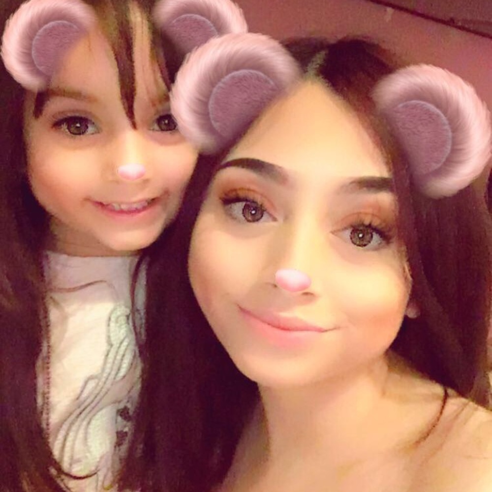 Meet your Posher, Valeria